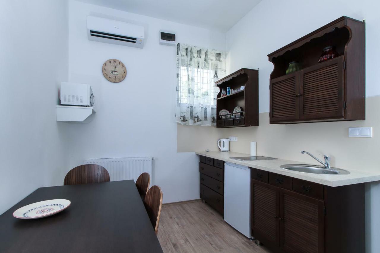 Ecoappartment 2 Mosonmagyarovar Bagian luar foto